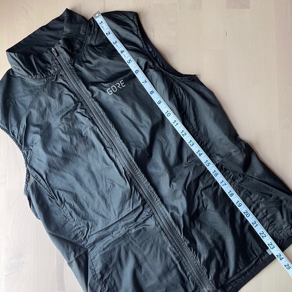 Gore Windstopper lightweight vest - Picture 8 of 8